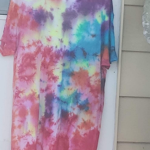 Shirts - Picture 4 of 6